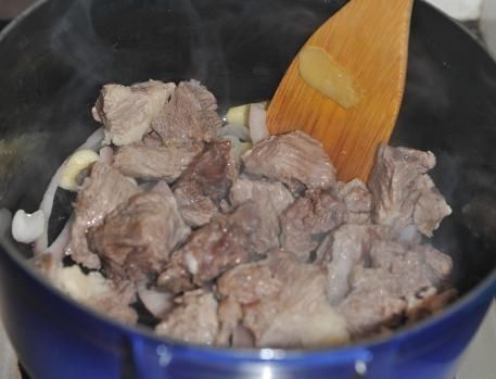  塞牙|家常炖牛肉，用上1招技巧，不用高压锅，牛肉也能软烂不塞牙