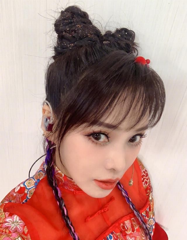后台|伊能静晒《姐姐》录制后台照 预告将写万字毕业感言
