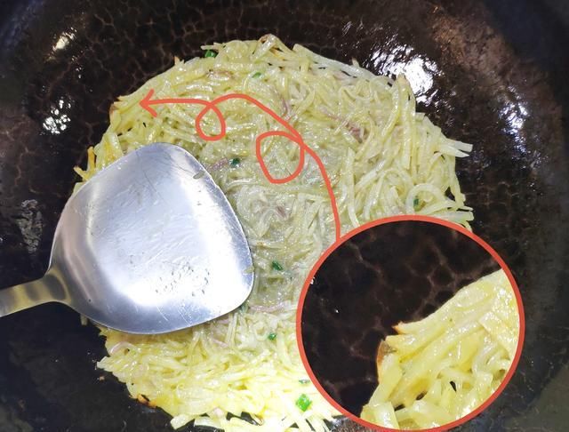 好吃|今天吃什么?土豆丝煎饼,酥脆爽口好吃又健康,家里的小朋友最爱