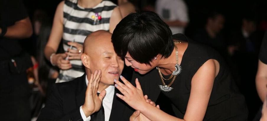  如今|乐嘉：20岁当爹，三婚娶哈佛学霸，如今转行后过得怎么样