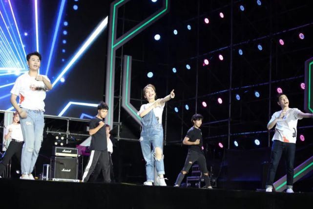 苏州|刚刚！苏州这一幕燃爆了！