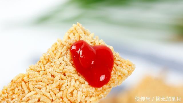  特别|剩米饭不要炒着吃了，试试这种做法，咬一口又酥又脆，特别的香