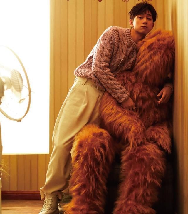  李现|艺人超话签到排行榜，肖战王一博长期霸榜，他的签到率却直线飙升