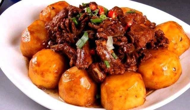  拔丝|美食精选：拔丝地瓜、金丝沙律蜜瓜、土豆排骨、五彩福气卷