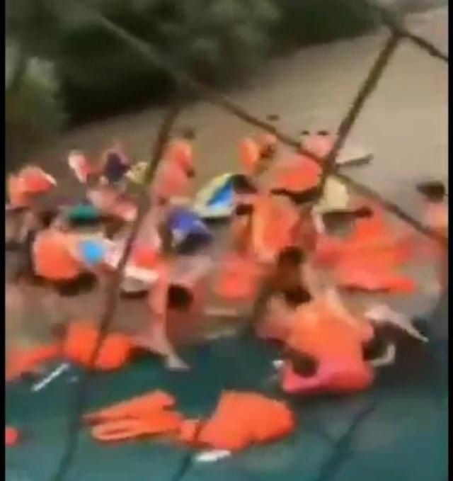  a6030|网传鸡东某水上乐园两伙人因一女子打架 当地回应网传内容不实