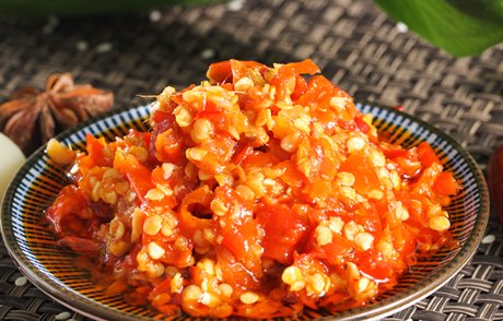 辣椒|做剁辣椒时, 别只会放白酒, 掌握这1点, 辣椒酱香辣存放久