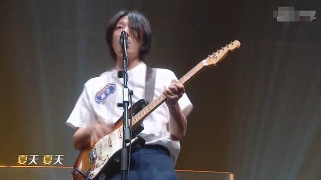  输给|乐队的夏天：太过严谨的达闻西，输给五条人并不冤枉