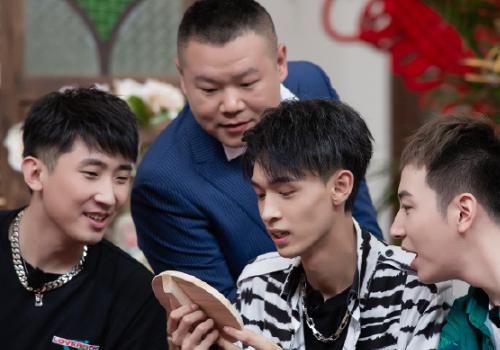  德云|德云男团入围亚太区最帅100张面孔，看清是谁之后，意料之中