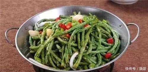  推荐|推荐美食：海带拌紫甘蓝干锅豇豆，芹菜炒猪肠