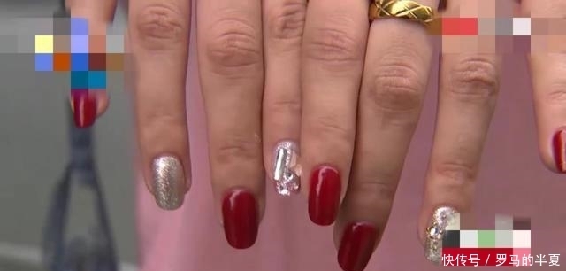 呵斥|女子去做美甲,却被美甲师店长当场呵斥?2个女人“一台戏”