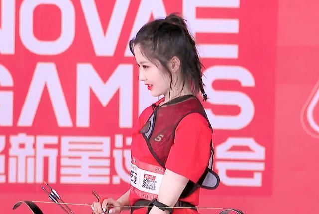  公开|《超新星》硬糖少女303体重大公开！翟潇闻再现猫和老鼠经典动作