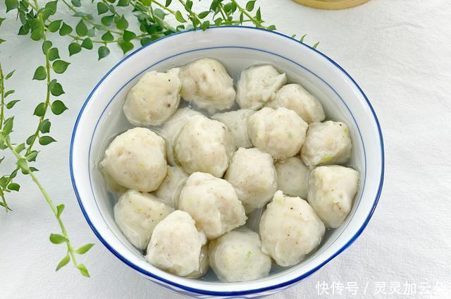 做法|白露后防止秋燥,多喝蔬菜鱼丸汤Q弹美味,附送鱼丸的正确做法
