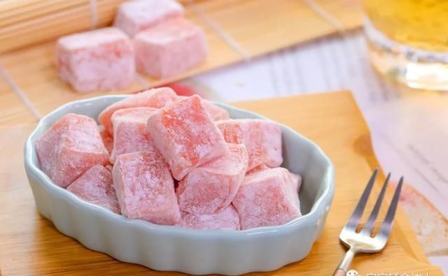  西瓜|它便宜又补水，很甜糖分低！天热不给娃吃就可惜了