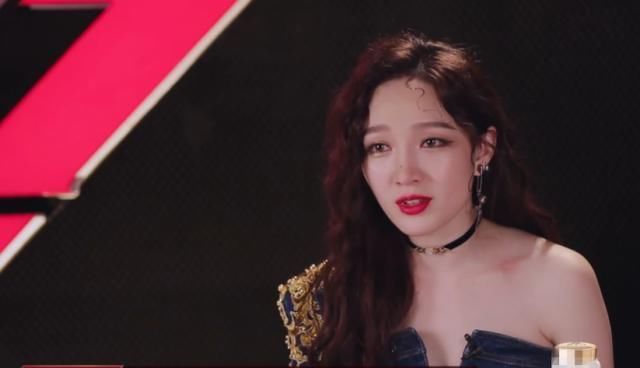  服装|《浪姐复活赛》王智又被“坑”了？服装紧绷勒出赘肉，撞舞王霏霏