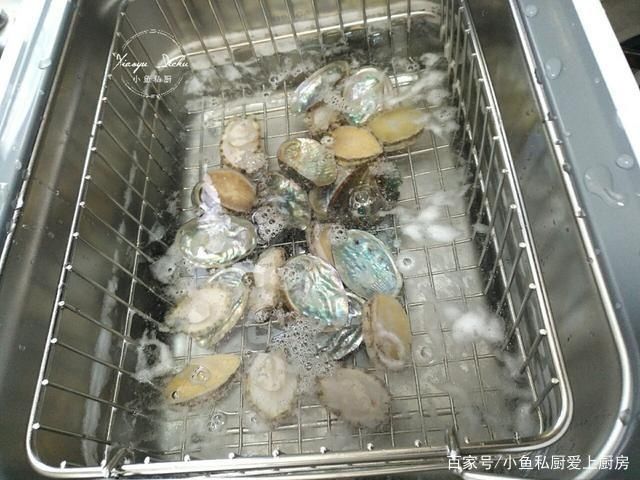 肥美|8月，这海鲜最肥美，1.99元一只，蒸一蒸就好，出锅香到流口水