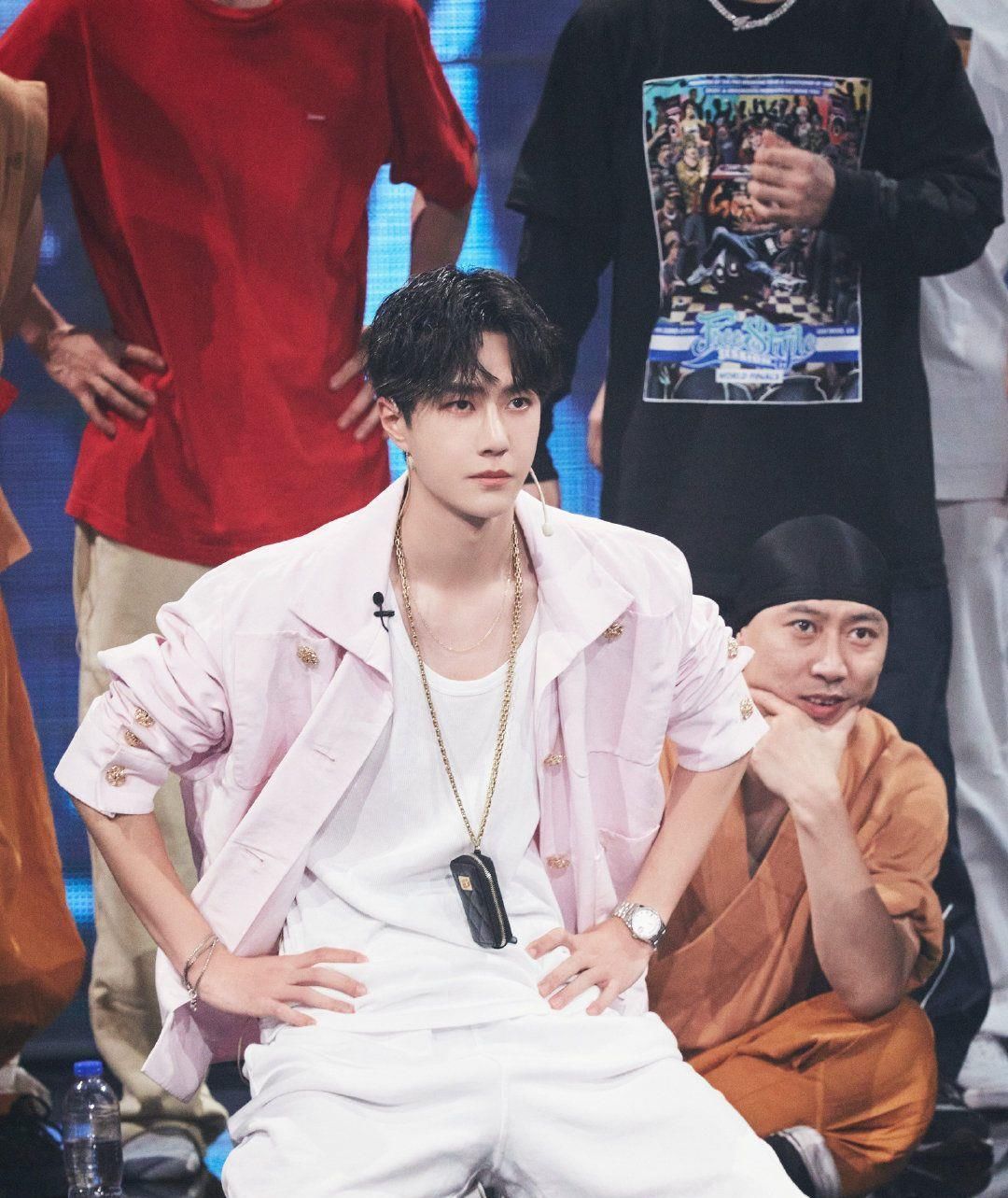  王一博|王一博出道六周年，这几年他到底有着怎样的蜕变？