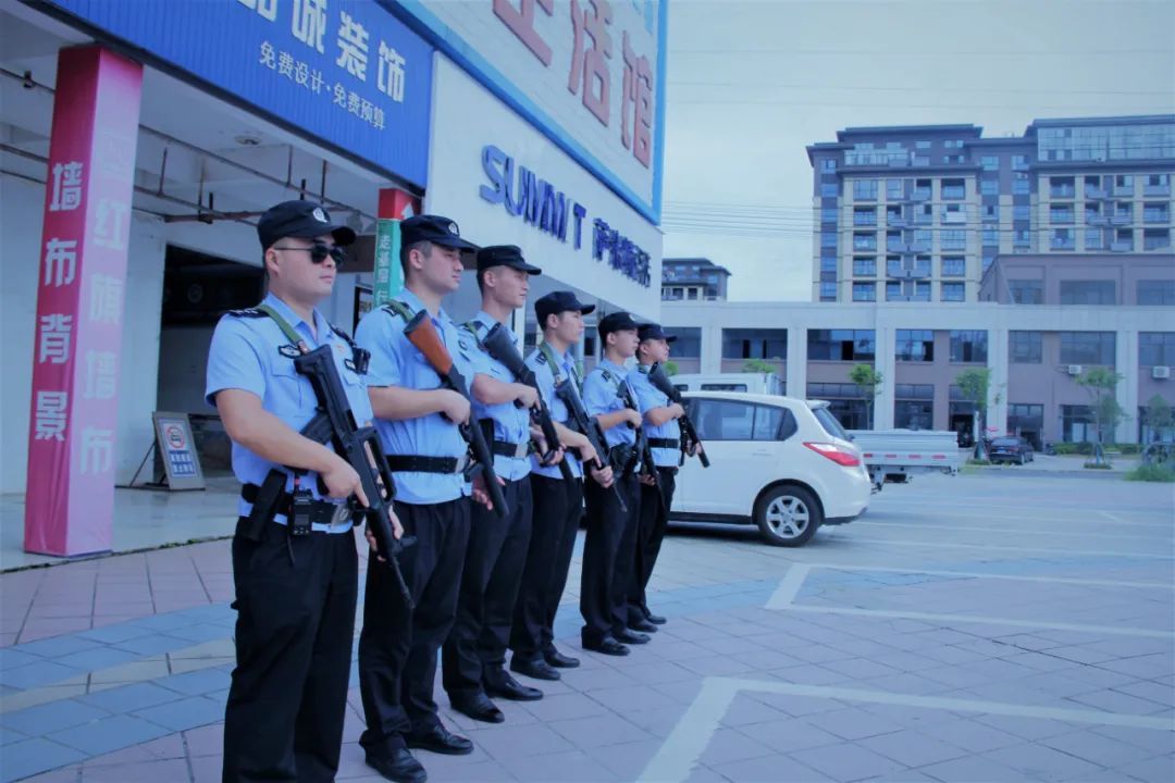  押解|南陵警方押解2020.6.10专案主要犯罪嫌疑人公开指认现场