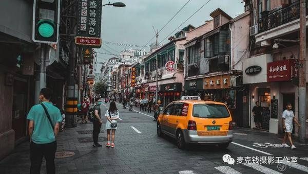  理光|从＂新天地＂到＂新世界＂ 理光 GR3 的街头日记