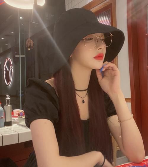  再也|孔雪儿去陈赫火锅店吃饭，听到她吃完后的评价，再也不想去了！