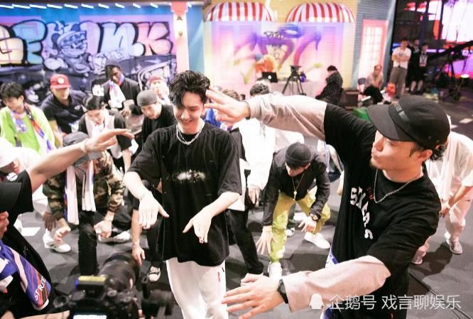 队长|这就是街舞第三季,队长王一博霸气外露,开场舞圈粉无数火力全开