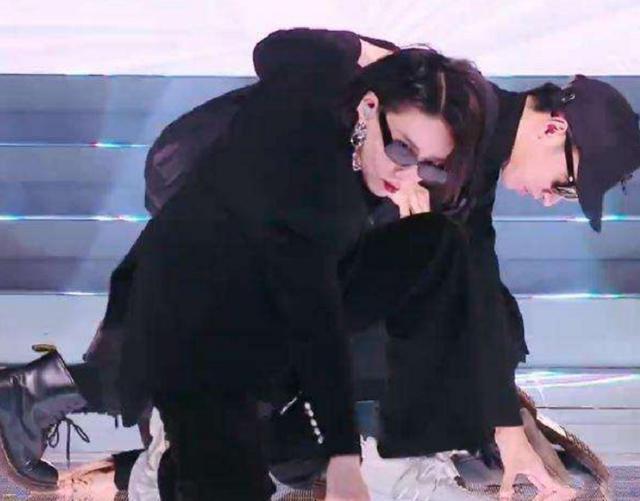  些意外|观众喜爱排名被玩出新花样，李斯丹妮是我不够可爱吗