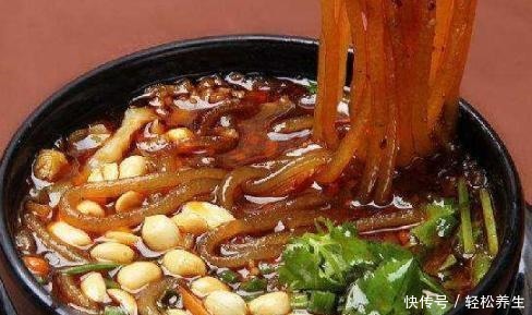 做法|原来酸辣粉做法这么简单,10分钟出锅,麻辣酸爽吃着贼过瘾!