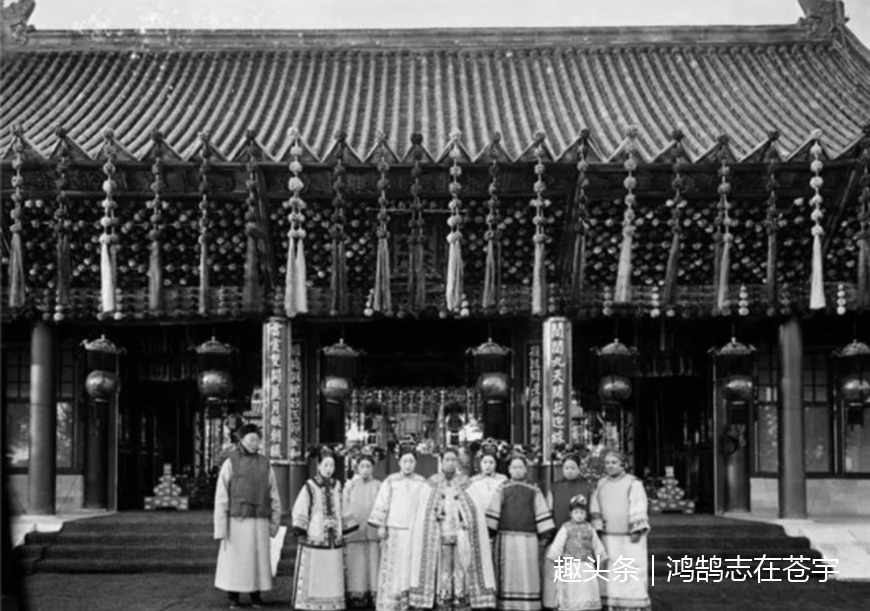 晚清|晚清皇族罕见照片，图三是光绪帝的外祖母，图五后妃同框实属罕见