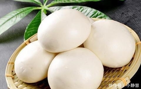 大厨|蒸馒头，到底用冷水还是热水呢？大厨教你一招，馒头又白又软