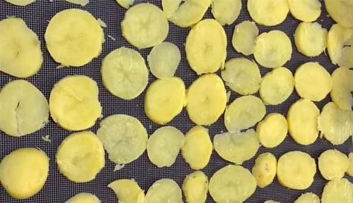 冬季|秋季,这菜正上市,才2毛多钱1斤,多买些一蒸一晒,冬季炒肉最香