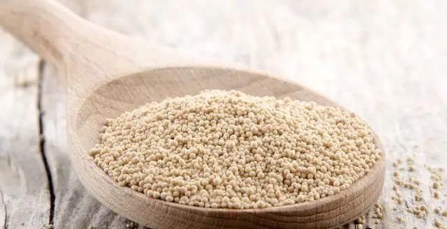 最忌|蒸馒头,最忌和面时直接加酵母,发面慢不均匀,教你正确做法