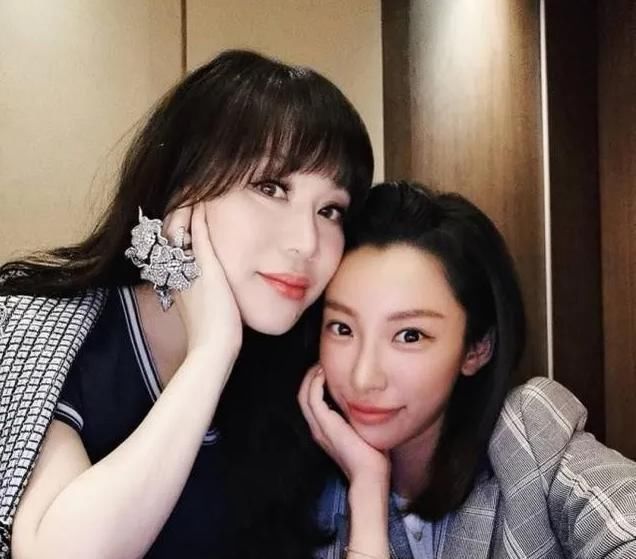  婚变|同为赌王儿子，三房突然婚变、四房绯闻缠身，二房忠贞不二惹人羡