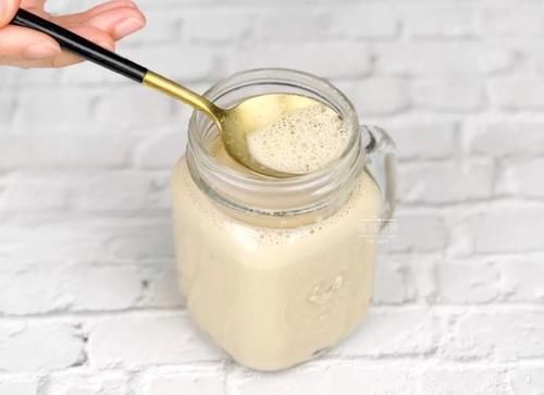  鹅妈妈钛晶|一杯能嚼着吃的奶茶，香浓丝滑，不含一点儿添加剂