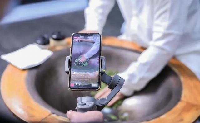  淘宝创业|淘宝又宣布1万个年入百万的机会，老兵们找到了新战场