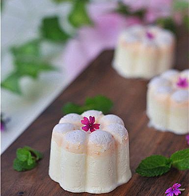 梅花|梅花双色果酱慕斯