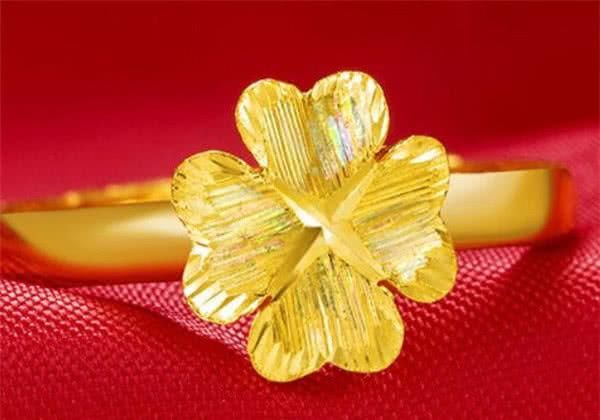 下旬|熬到7月下旬，财运来临，3属相贵人扶持，名利双收