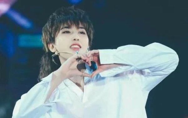 歌词|蔡徐坤唱《情人》,歌词引热议,原来湖南台吃过亏,只有一个目的