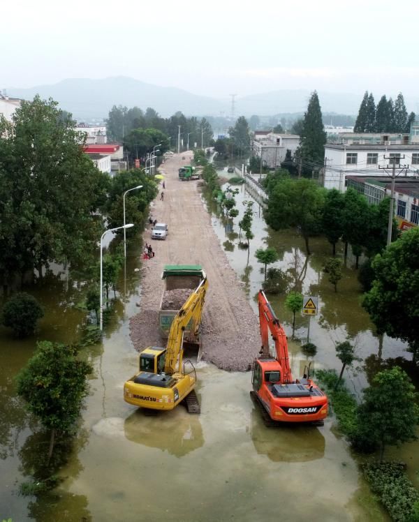 安徽省巢湖|安徽巢湖：抢通交通要道