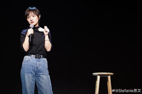  喜剧|思文程璐“夫妻变兄弟”往事：一场脱口秀喜剧的忧伤