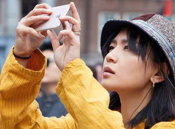 拿到|2006年她因解约被封杀,如今拿奖拿到手软,却直言:我已经过气了