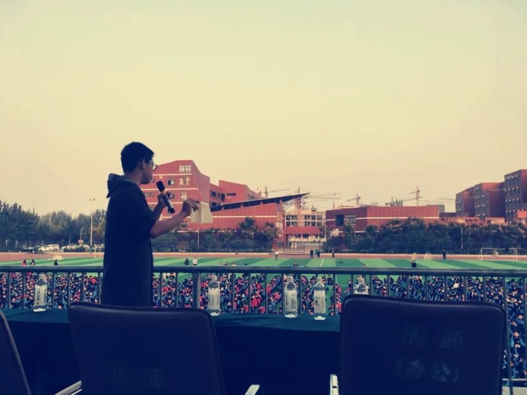  名校|被顶尖名校录取前，我也曾是“小镇做题家”