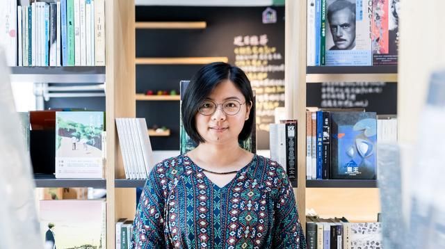  环游|上海夫妻开移动书店，一家五口开书车环游中国，58天跑9千公里