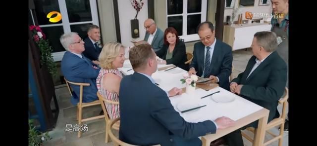 赵薇|没了赵薇的《中餐厅》风波不断,为何赵薇成了中餐厅的高光时刻?