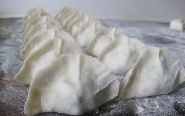  茄子|好多人不知道这菜还能做馅, 吃一次想十次, 赶紧拿它多包几顿饺子!