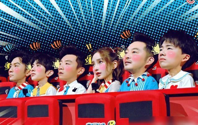  蔡徐坤|《奔跑吧》美颜有多牛？宋小宝与蔡徐坤同框，直接成了同个色系