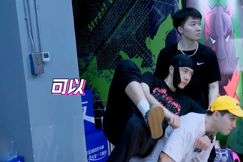  鼻子|《街舞3》王一博的鼻子都进水了，舞者得受了多大的辛苦？