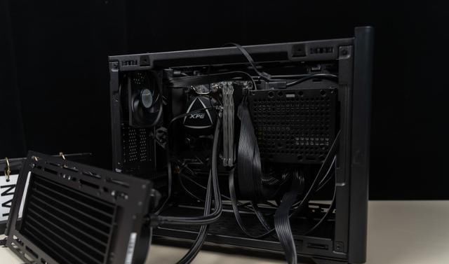  酷冷|设计精致，用料厚道、酷冷至尊NR200(魔方200)迷你机箱 评测