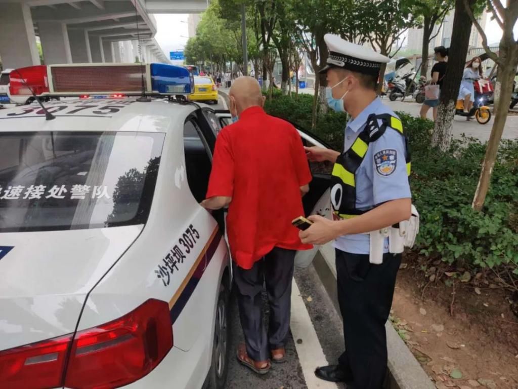  沙区|老人外出走失，沙区警方积极作为助老人安全归家
