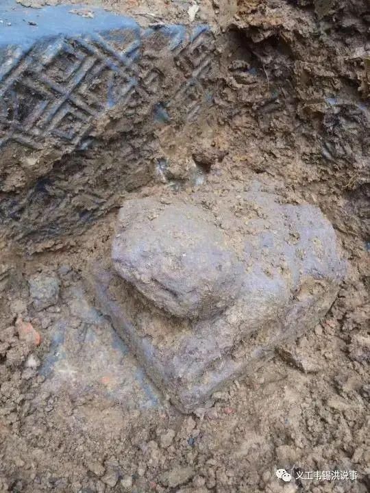 南充|南充地区一座古墓，出土了这些文物