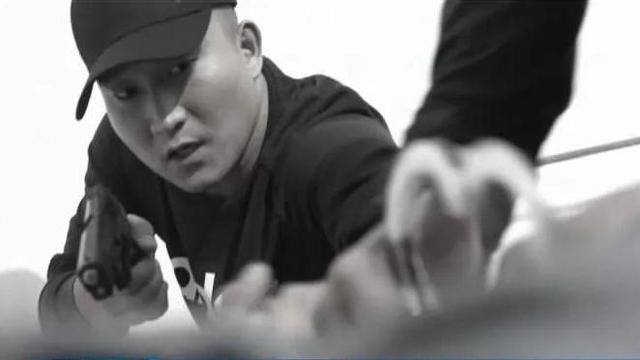 年轻|一位30岁的小伙,却成了全国最年轻的刑侦专家,他是咋做到的