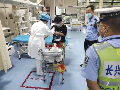  凌晨|醉酒小伙凌晨开车回家，天亮被人发现倒在路边“不知是死是活”